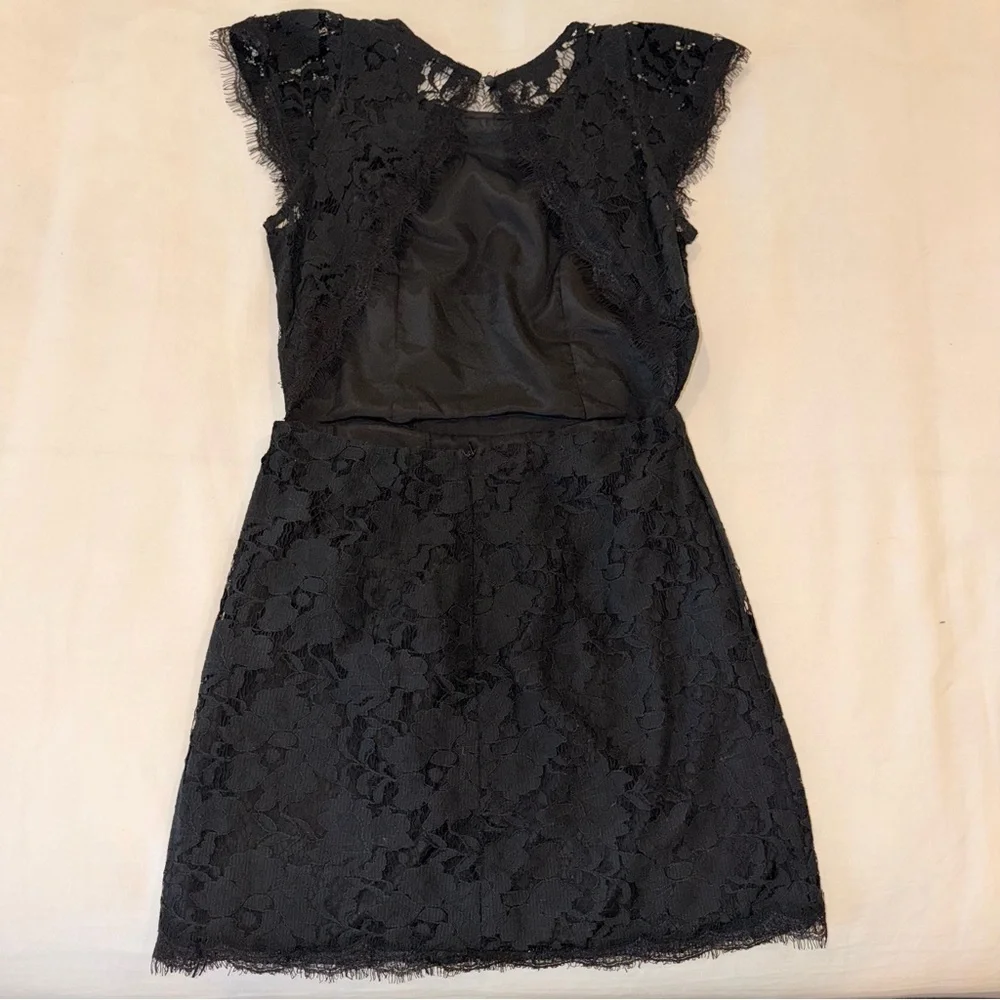 Signature8 Black Lace Backless Cocktail Dress - Picture 2 of 8